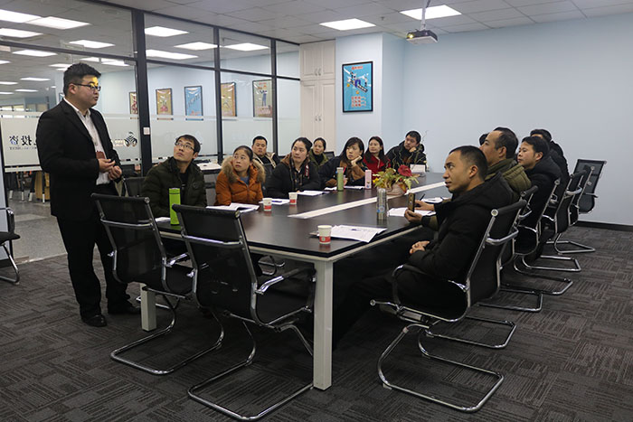 渝味麻辣烫总部2月份学员理论培训缩影! 麻辣烫加盟培训
